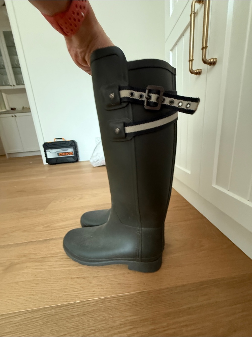 Hunter Original Tall Rain boots, Dark Olive Green, women’s size 10